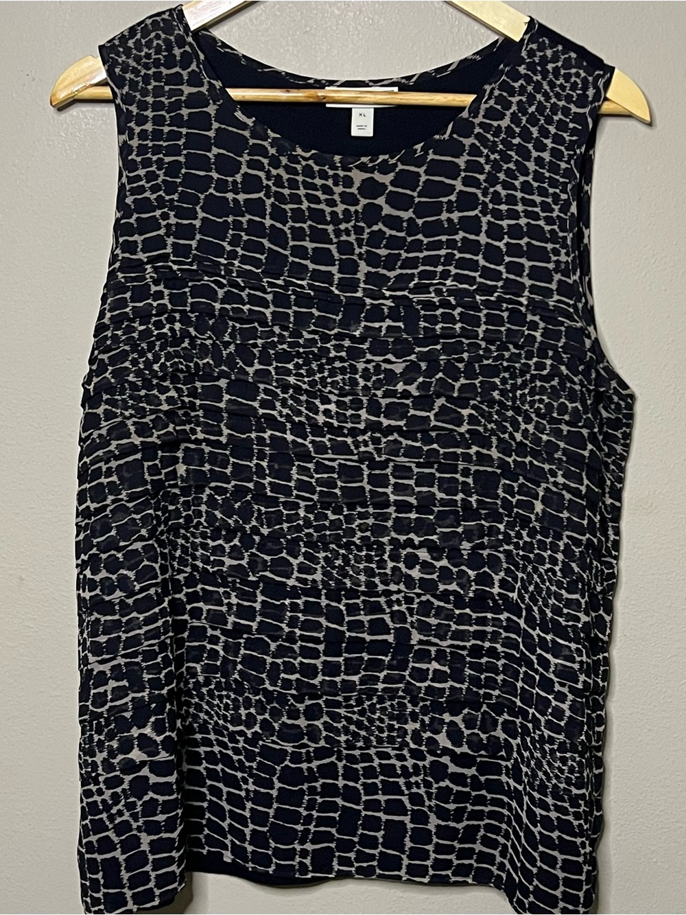 Dana Buchman Black Tan Reptile Print Sleeveless Blouse Woman XL Layering Office